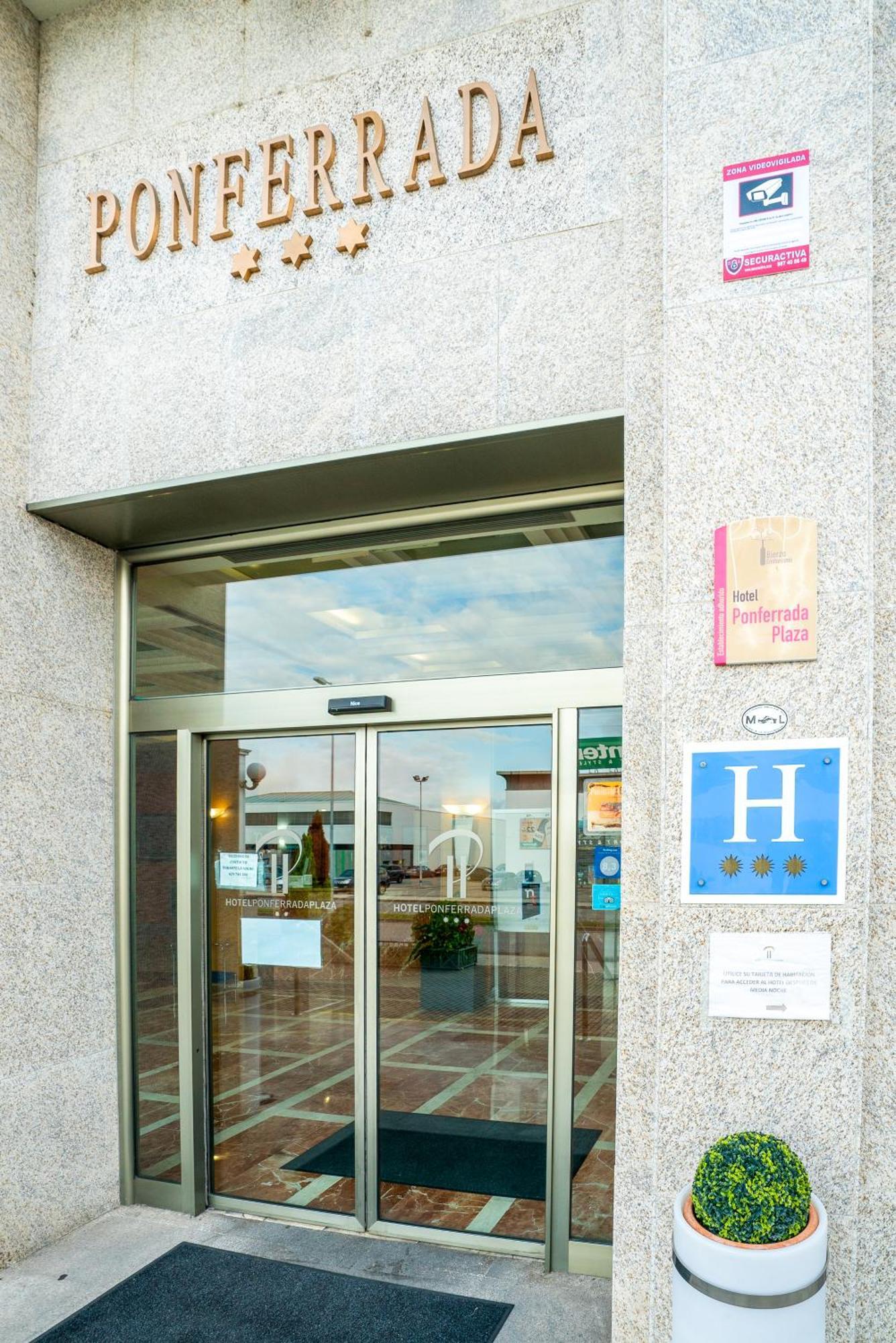 Ponferrada Plaza Hotel Exterior photo
