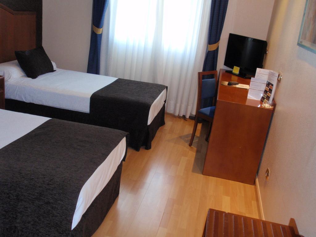 Ponferrada Plaza Hotel Exterior photo